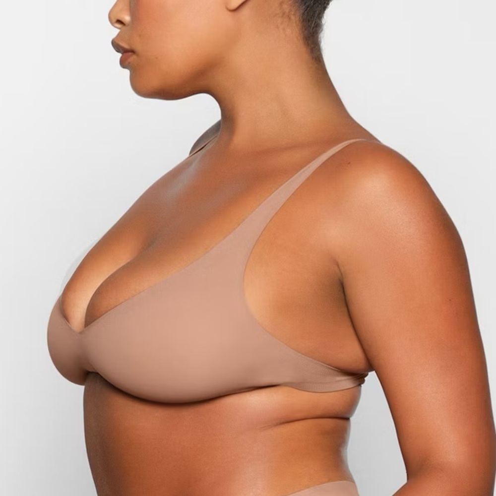 SKIMS Naked Plunge bralette